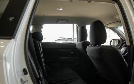 Mitsubishi Outlander III рестайлинг 3, 2018 год, 1 595 000 рублей, 20 фотография