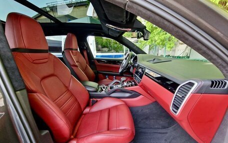 Porsche Cayenne III, 2019 год, 7 699 999 рублей, 28 фотография