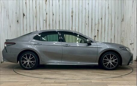 Toyota Camry, 2022 год, 3 050 000 рублей, 5 фотография