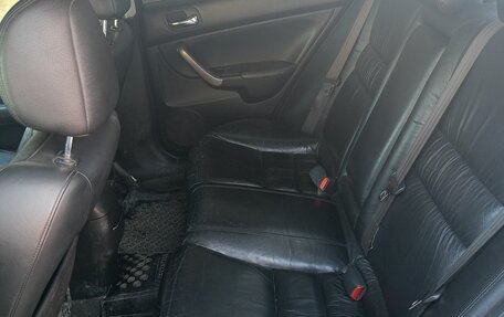 Honda Accord VII рестайлинг, 2006 год, 500 000 рублей, 8 фотография