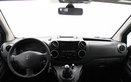 Peugeot Partner II рестайлинг 2, 2009 год, 749 000 рублей, 11 фотография