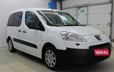Peugeot Partner II рестайлинг 2, 2009 год, 749 000 рублей, 3 фотография