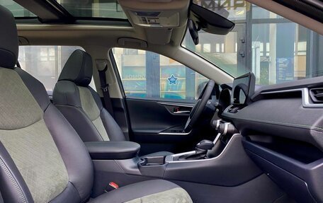 Toyota RAV4, 2025 год, 4 550 000 рублей, 31 фотография