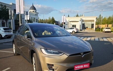 Tesla Model X I, 2016 год, 3 000 000 рублей, 1 фотография