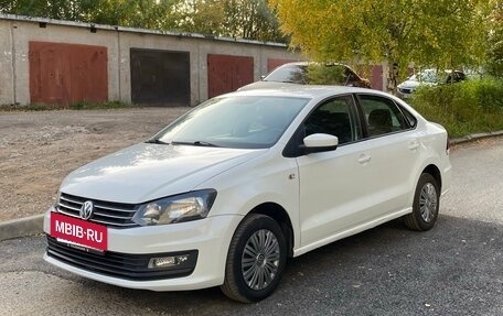 Volkswagen Polo VI (EU Market), 2016 год, 890 000 рублей, 3 фотография