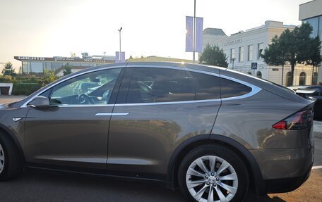 Tesla Model X I, 2016 год, 3 000 000 рублей, 6 фотография