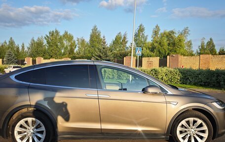 Tesla Model X I, 2016 год, 3 000 000 рублей, 10 фотография