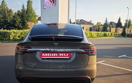 Tesla Model X I, 2016 год, 3 000 000 рублей, 11 фотография