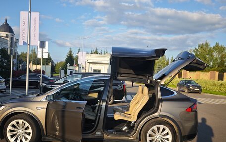 Tesla Model X I, 2016 год, 3 000 000 рублей, 19 фотография