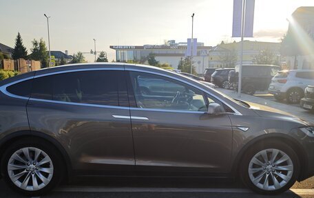 Tesla Model X I, 2016 год, 3 000 000 рублей, 18 фотография