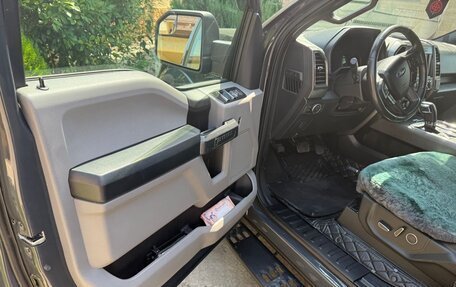 Ford F-150 XIII, 2017 год, 4 900 000 рублей, 9 фотография