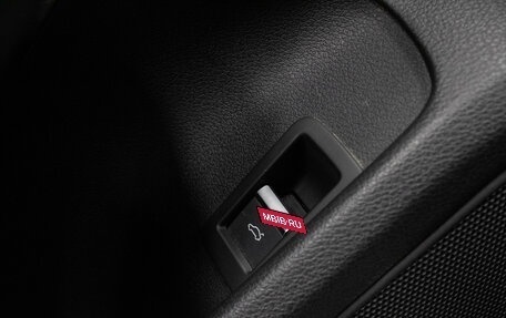 Audi A4, 2016 год, 2 350 000 рублей, 15 фотография