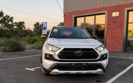 Toyota RAV4, 2025 год, 3 970 000 рублей, 13 фотография