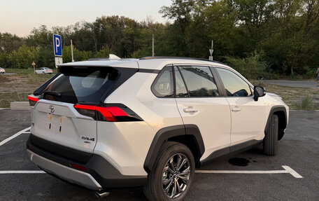 Toyota RAV4, 2025 год, 3 970 000 рублей, 14 фотография