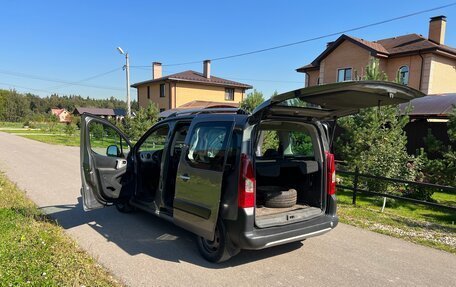 Peugeot Partner II рестайлинг 2, 2011 год, 550 000 рублей, 4 фотография