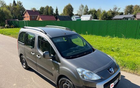 Peugeot Partner II рестайлинг 2, 2011 год, 550 000 рублей, 17 фотография