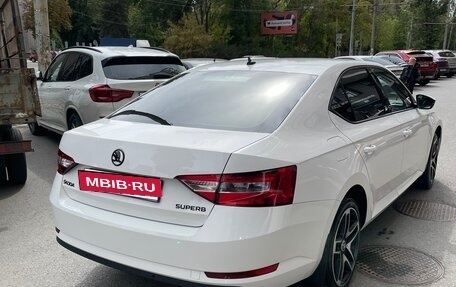 Skoda Superb III рестайлинг, 2017 год, 1 800 000 рублей, 6 фотография