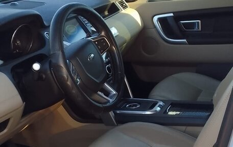 Land Rover Discovery Sport I рестайлинг, 2015 год, 2 250 000 рублей, 6 фотография