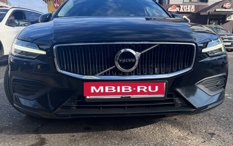 Volvo V60 II, 2019 год, 2 300 000 рублей, 2 фотография