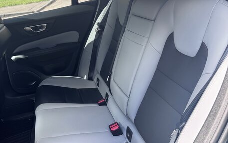 Volvo V60 II, 2019 год, 2 300 000 рублей, 9 фотография