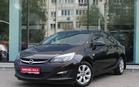 Opel Astra J, 2014 год, 970 000 рублей, 1 фотография
