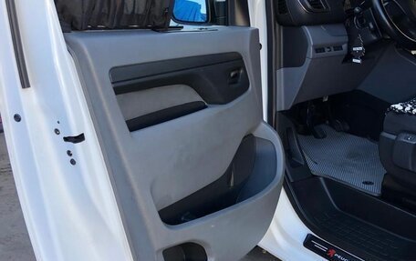 Peugeot Expert, 2020 год, 2 000 000 рублей, 15 фотография