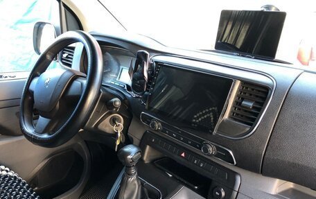 Peugeot Expert, 2020 год, 2 000 000 рублей, 19 фотография