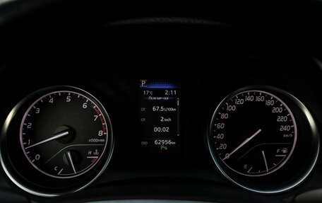 Toyota Camry, 2020 год, 2 800 000 рублей, 13 фотография
