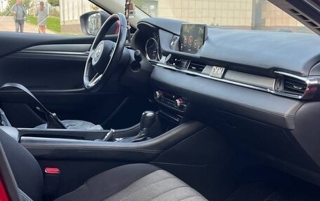 Mazda 6, 2019 год, 2 000 000 рублей, 12 фотография