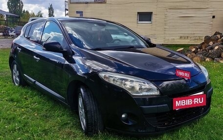 Renault Megane III, 2010 год, 399 999 рублей, 2 фотография