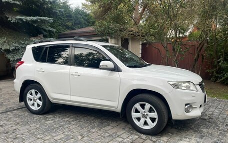 Toyota RAV4, 2010 год, 1 300 000 рублей, 2 фотография