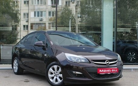 Opel Astra J, 2014 год, 970 000 рублей, 3 фотография
