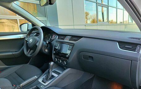 Skoda Octavia, 2019 год, 1 947 000 рублей, 6 фотография