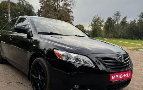 Toyota Camry, 2007 год, 1 170 000 рублей, 2 фотография
