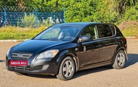 KIA cee'd I рестайлинг, 2009 год, 600 000 рублей, 10 фотография