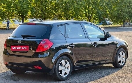 KIA cee'd I рестайлинг, 2009 год, 600 000 рублей, 11 фотография