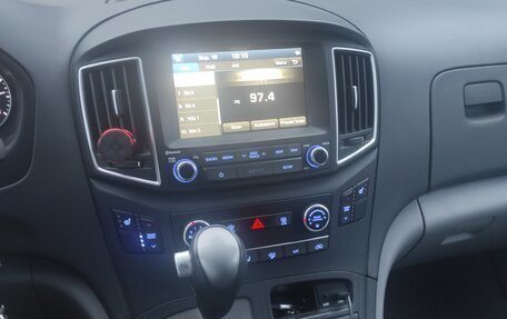 Hyundai Grand Starex Grand Starex I рестайлинг 2, 2019 год, 4 100 000 рублей, 5 фотография