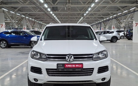 Volkswagen Touareg III, 2013 год, 1 500 000 рублей, 2 фотография