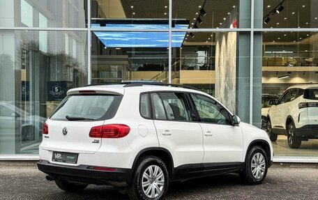 Volkswagen Tiguan I, 2012 год, 1 065 000 рублей, 5 фотография
