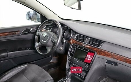 Skoda Superb III рестайлинг, 2013 год, 1 429 000 рублей, 10 фотография