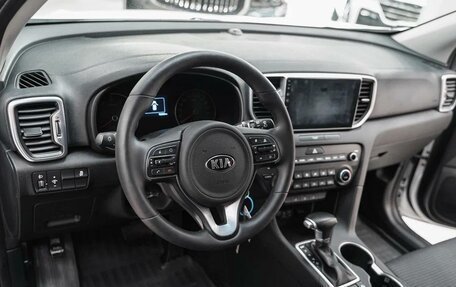 KIA Sportage IV рестайлинг, 2018 год, 1 799 000 рублей, 11 фотография