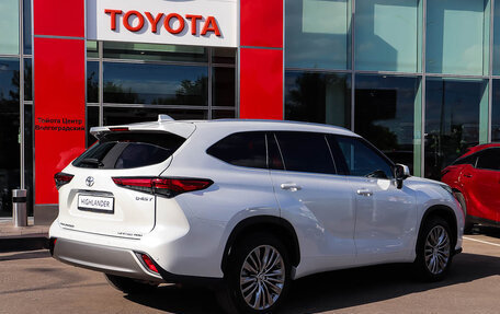 Toyota Highlander, 2025 год, 6 050 000 рублей, 7 фотография