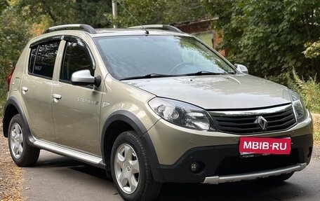 Renault Sandero I, 2012 год, 815 000 рублей, 1 фотография