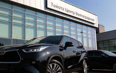 Toyota Highlander, 2025 год, 5 950 000 рублей, 28 фотография