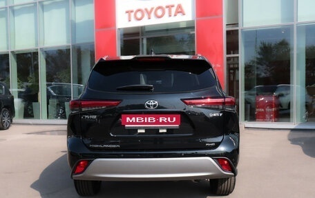 Toyota Highlander, 2025 год, 5 950 000 рублей, 21 фотография