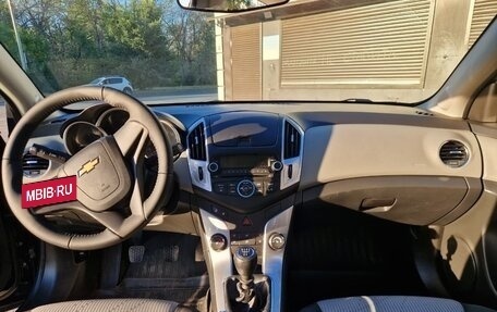 Chevrolet Cruze II, 2013 год, 875 000 рублей, 2 фотография