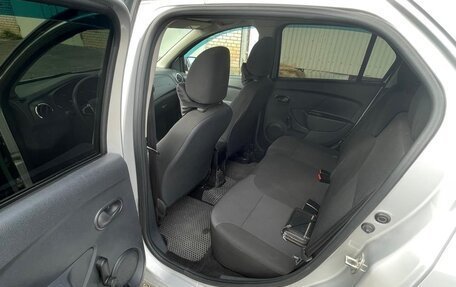 Renault Logan II, 2018 год, 830 000 рублей, 8 фотография