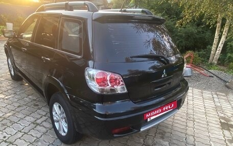 Mitsubishi Outlander III рестайлинг 3, 2006 год, 680 000 рублей, 9 фотография