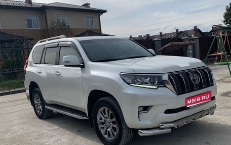 Toyota Land Cruiser Prado 150 рестайлинг 2, 2019 год, 7 100 000 рублей, 1 фотография