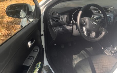KIA Rio III рестайлинг, 2015 год, 895 000 рублей, 3 фотография